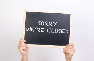 „Sorry we’re closed“ – Wir haben leider geschlossen by Marco Verch under Creative Commons 2.0